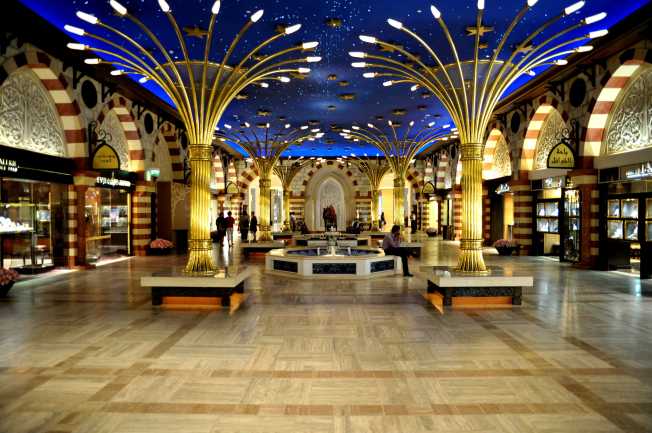Dubai_Mall_Gold_Souk_2
